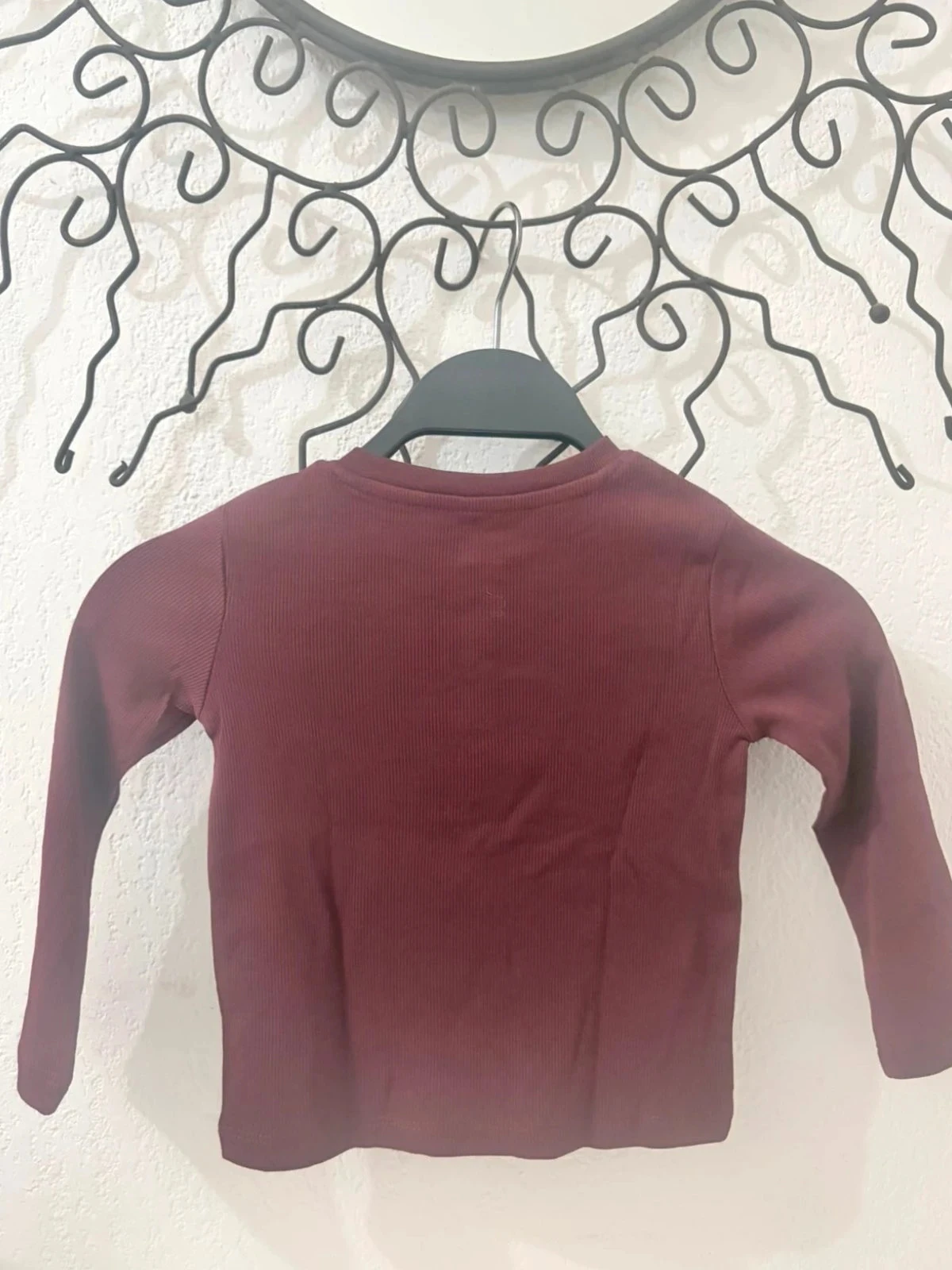 Camiseta de manga larga acanalada de algodón orgánico burdeos - H&M - 18-24 meses – photo 4